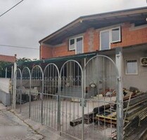 Rohbau in Turanj bei Zada zu verkaufen