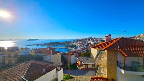 Bild 2 - 4 Zimmer Etagenwohnung zum Kaufen in N.Marmaras