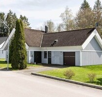 SCHÖNE VILLA IN EINEM PARK UND UMGEBEN VON SEEN - Lammhult