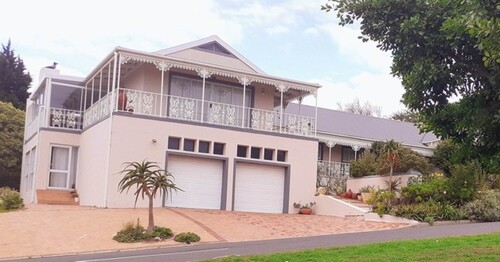 Bild 1 - Prachtvolles Einfamilienhaus in prestigeträchtiger Siedlung