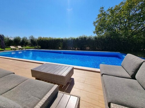 Bild 2 - 2 Zimmer Einfamilienhaus zum Kaufen in Novigrad