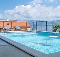 EXKLUSIVE VILLA INSEL KRK - 790.000,00 EUR Kaufpreis, ca.  160,00 m² Wohnfläche in Vrbnik (PLZ: 21460)