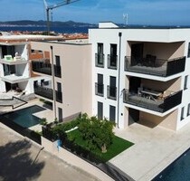 BIBINJE ZWEIZIMMER APARTMENT MIT SCWHIMBAD