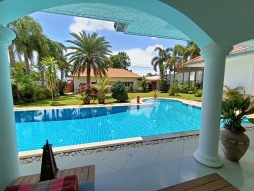 Bild 4 - Einfamilienhaus mit 400,00 m² in Bang Saray zum Kaufen