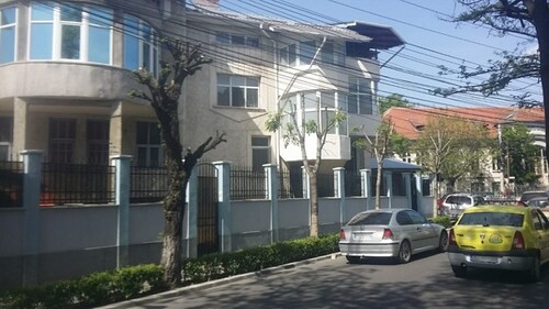 Bild 2 - 32 Zimmer Einfamilienhaus zum Kaufen in Craiova