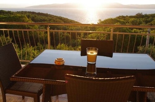 Bild 3 - 22 Zimmer Einfamilienhaus in Raa