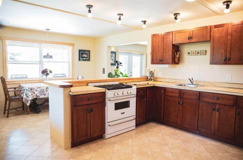 Bild 4 - Einfamilienhaus mit 223,00 m² in Quinan zum Kaufen