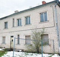Zu verkaufen ist ein Wohnhaus mit 8 Wohnungen - Nereta