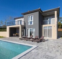 Traumblick über das RasaTal Neubau mit View - Labin