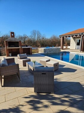 Bild 3 - 5 Zimmer Einfamilienhaus in Svetvincenat