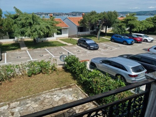 Bild 2 - 3 Zimmer Einfamilienhaus zum Kaufen in Umag Istra