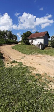 Bild 2 - 4 Zimmer Einfamilienhaus zum Kaufen in Laktasi