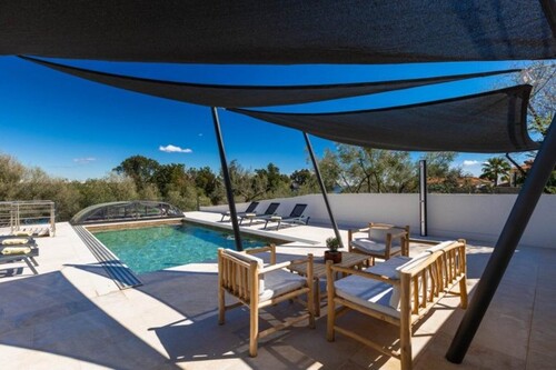 Bild 2 - 5 Zimmer Einfamilienhaus zum Kaufen in Raa