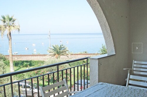 Bild 2 - 3 Zimmer Etagenwohnung zum Kaufen in Gioiosa Marea