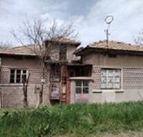 Günstiges Haus im Dorf nahe Veliko Tarnovo Popovo