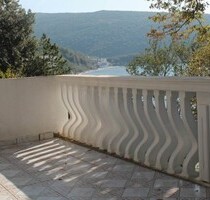 Haus am Strand 121m2 Grundstück 358m2 Meer 10m Panorama - Kreis Bar