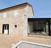 Wunderschön renoviertes Steinhaus mit Fußbodenheizung - Vinjan