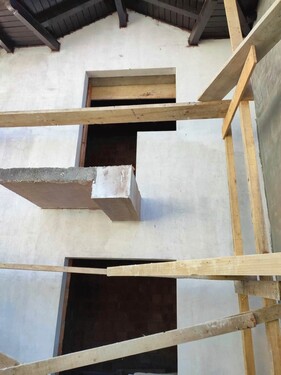 Bild 2 - 5 Zimmer Einfamilienhaus zum Kaufen in Azuga