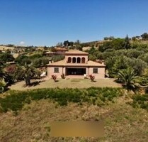 Villa in vendita a Roseto degli Abruzzi