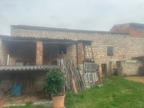 Bild 1 - STEINHAUS 260m2 HOF 427m2 ISTRIEN