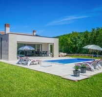 Smarter Bungalow mit Pool in Meeresnähe in Istrien - Labin
