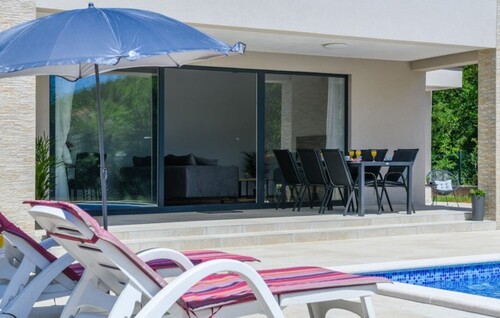 Bild 3 - 4 Zimmer Einfamilienhaus in Labin