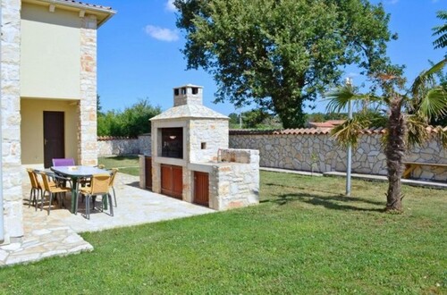 Bild 3 - 5 Zimmer Einfamilienhaus in Medulin