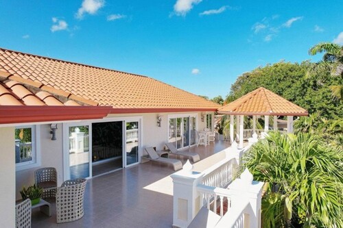 Bild 3 - 9 Zimmer Einfamilienhaus in Sosua