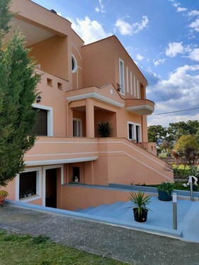 Bild 2 - 7 Zimmer Einfamilienhaus zum Kaufen in Drama