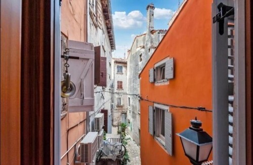 Bild 2 - 3 Zimmer Etagenwohnung zum Kaufen in Rovinj