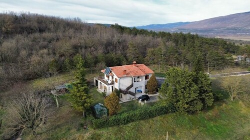 Bild 2 - 8 Zimmer Einfamilienhaus zum Kaufen in Kran