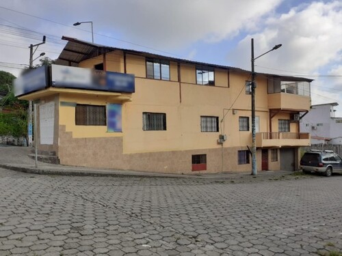 Bild 2 - 11 Zimmer Einfamilienhaus zum Kaufen in Pedernales Ecuador