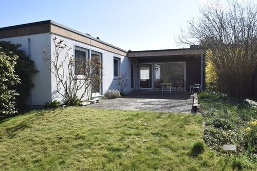 Bild 1 - EFH Bungalow mit viel Potential in ruhiger Lage mit Garten