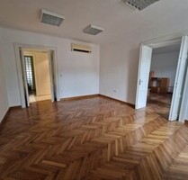4 Zimmer Wohnung 135M2 - 300.000,00 EUR Kaufpreis, ca.  135,00 m² Wohnfläche in Rijeka CENTAR (PLZ: 51000)