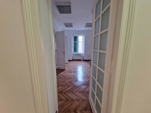 Bild 2 - 4 Zimmer Etagenwohnung zum Kaufen in Rijeka CENTAR