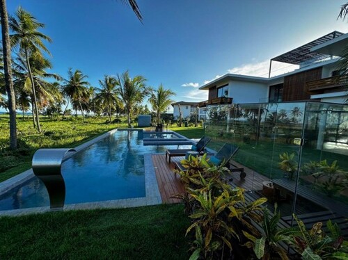 Bild 2 - 8 Zimmer Einfamilienhaus zum Kaufen in Praia do Forte