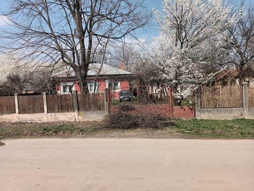 Bild 1 - Charmantes Einfamilienhaus mit großem Potenzial