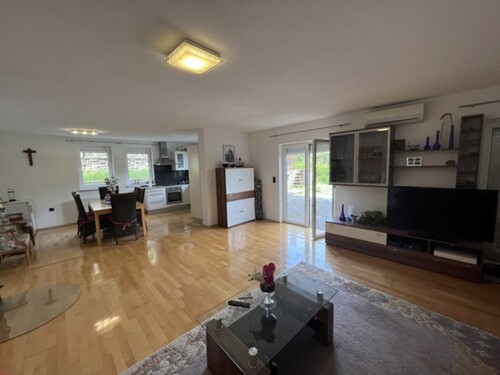 Bild 2 - 2 Zimmer Etagenwohnung zum Kaufen in Lovran