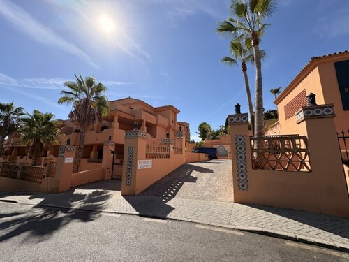 Bild 1 - Golfapartment in Marbella - 250.000,00&nbsp;EUR Kaufpreis, ca.&nbsp; 65,00&nbsp;m&sup2;&nbsp;Wohnfl&auml;che