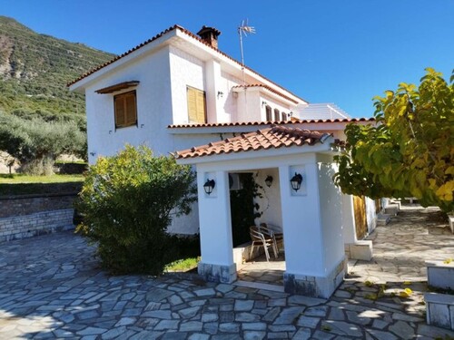 Bild 4 - Einfamilienhaus mit 250,00 m² in Skaloma Fokidas zum Kaufen