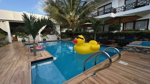 Bild 2 - Hotel, Pension, Gasthof zum Kaufen in NUNGWI