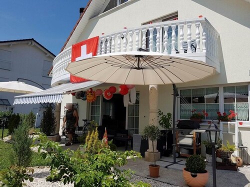 Bild 3 - 10 Zimmer Einfamilienhaus in Lupfig