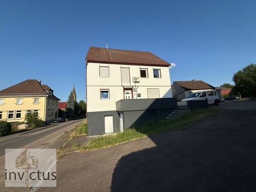 Aussenansicht seitlich - 5 Zimmer Einfamilienhaus zum Kaufen in Ingelfingen / Weldingsfelden
