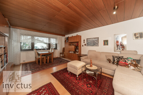 Wohnzimmer - 3 Zimmer Etagenwohnung zum Kaufen in Neckarsulm