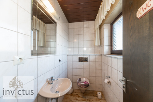 Gäste-WC im EG - 