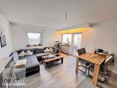 Wohnzimmer - Schick, hell und gemütlich! 2-Zimmer-Wohnung mit Traumblick über Besigheim, mit Garage u. Balkon
