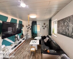 Investition mit Perspektive, sanierungsbedürftige 4- Zimmer Wohnung im Erdgeschoss - Oedheim