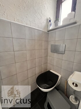 WC - 