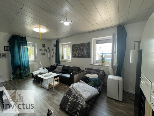 Wohnzimmer - 4 Zimmer Erdgeschoßwohnung zum Kaufen in Oedheim