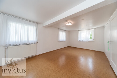 Schlafzimmer im OG mit separatem WC - 